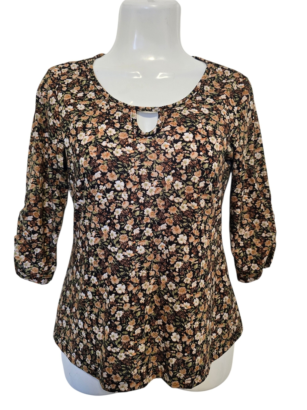 Feminine - Floral Keyhole Long Sleeve Top